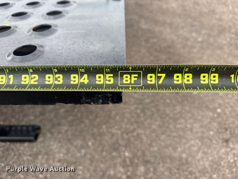 image for item EG8940 2022 Isuzu NRR rollback truck