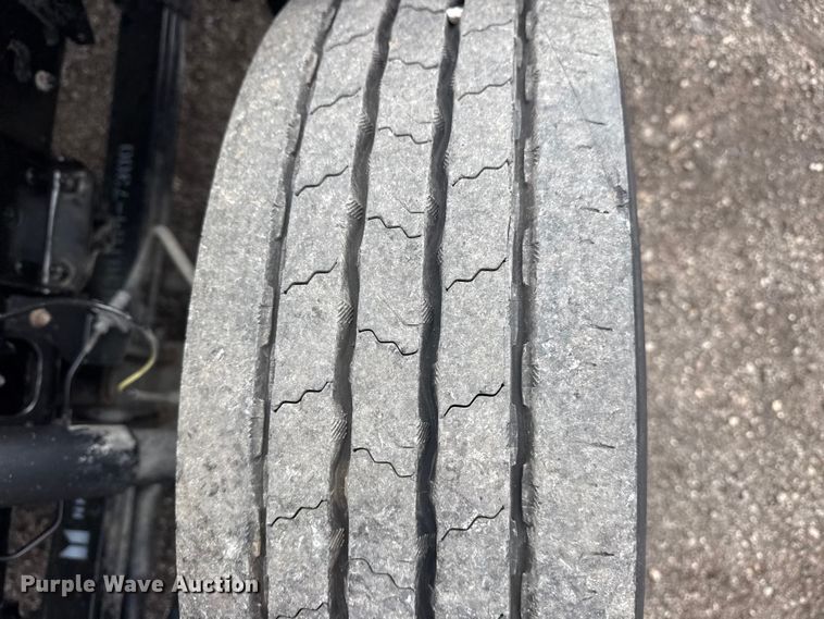 image for item EG8940 2022 Isuzu NRR rollback truck