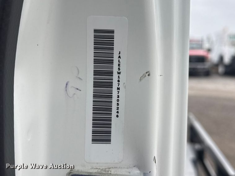 image for item EG8940 2022 Isuzu NRR rollback truck