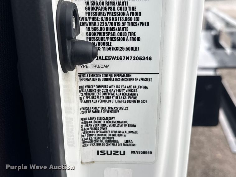 image for item EG8940 2022 Isuzu NRR rollback truck