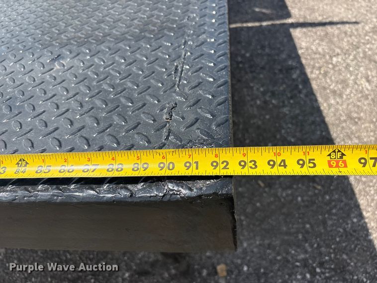 image for item EG8959 2008 Ford F450 Super Duty flatbed truck