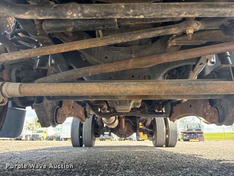 image for item EG8959 2008 Ford F450 Super Duty flatbed truck