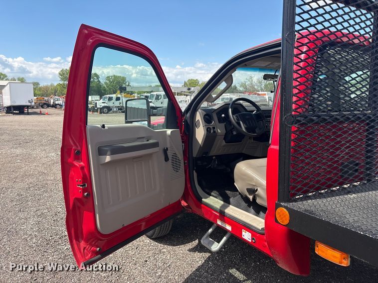 image for item EG8959 2008 Ford F450 Super Duty flatbed truck