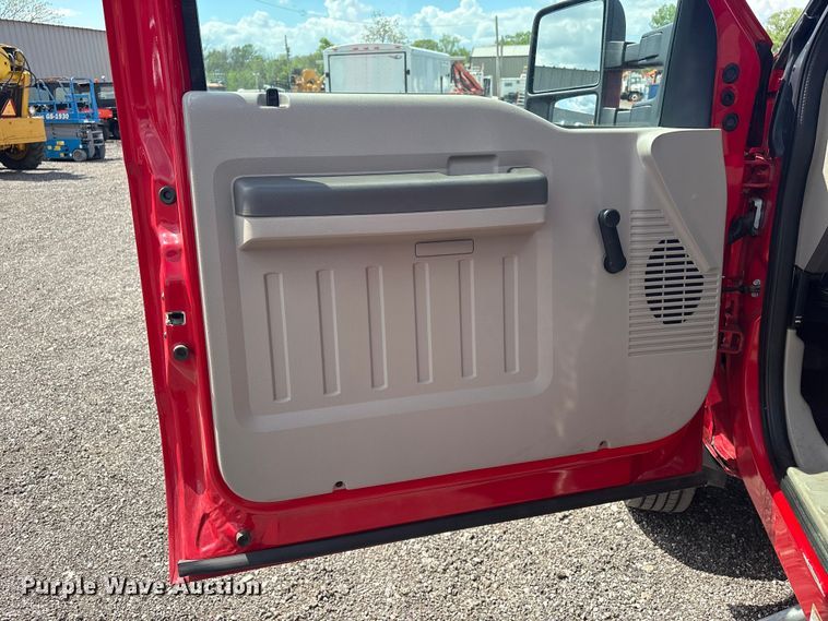 image for item EG8959 2008 Ford F450 Super Duty flatbed truck