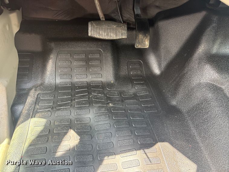 image for item EG8959 2008 Ford F450 Super Duty flatbed truck