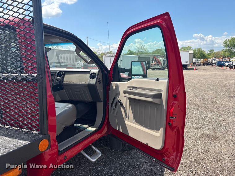 image for item EG8959 2008 Ford F450 Super Duty flatbed truck