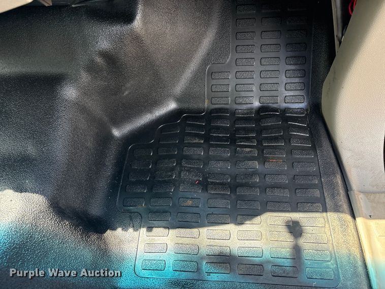 image for item EG8959 2008 Ford F450 Super Duty flatbed truck