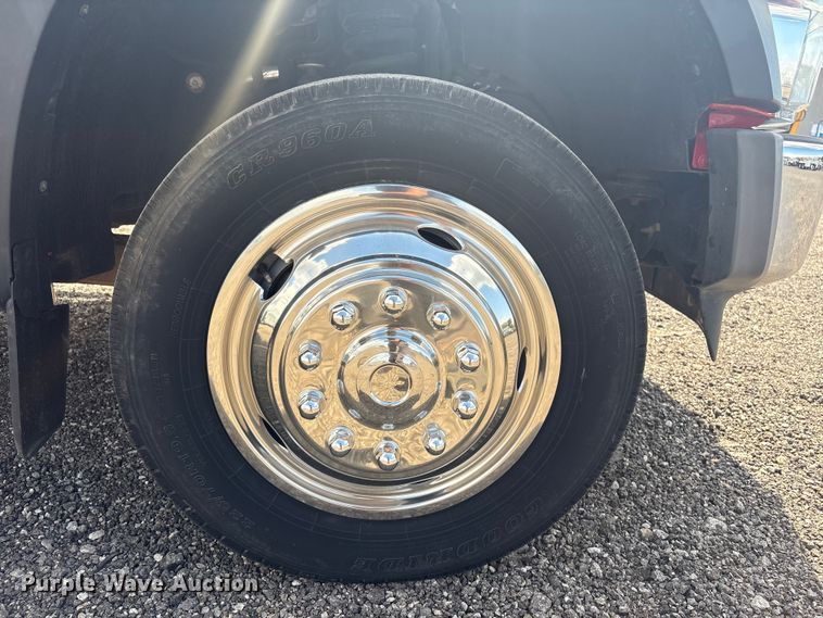 image for item EG8959 2008 Ford F450 Super Duty flatbed truck