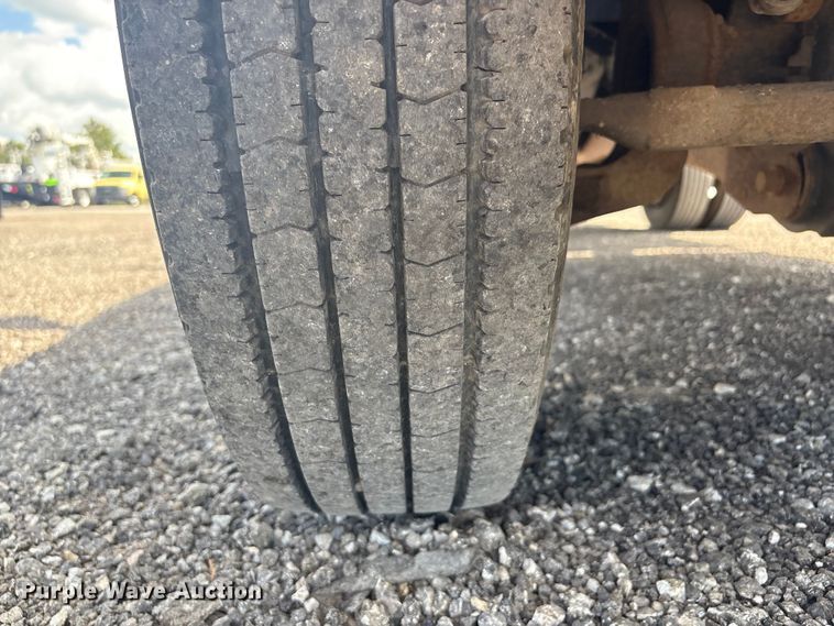 image for item EG8959 2008 Ford F450 Super Duty flatbed truck