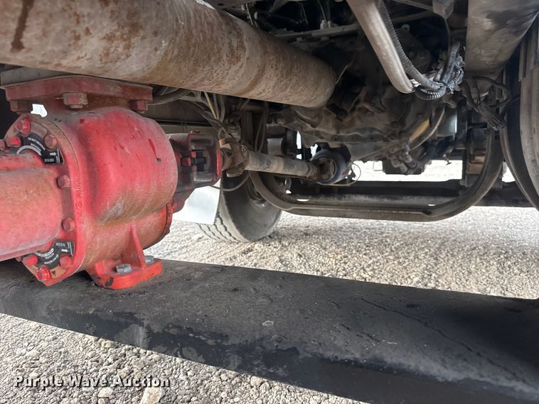 image for item EG8971 2007 Kenworth T800 fuel truck