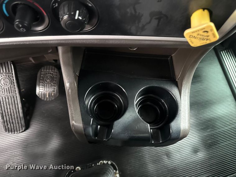 image for item EG8971 2007 Kenworth T800 fuel truck