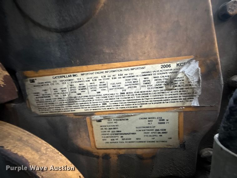 image for item EG8971 2007 Kenworth T800 fuel truck