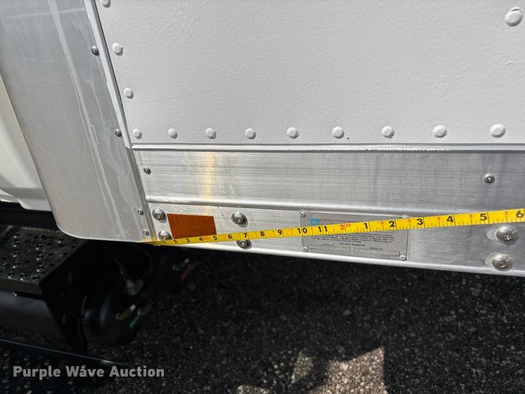 image for item EG8982 2012 Hino 338 box truck