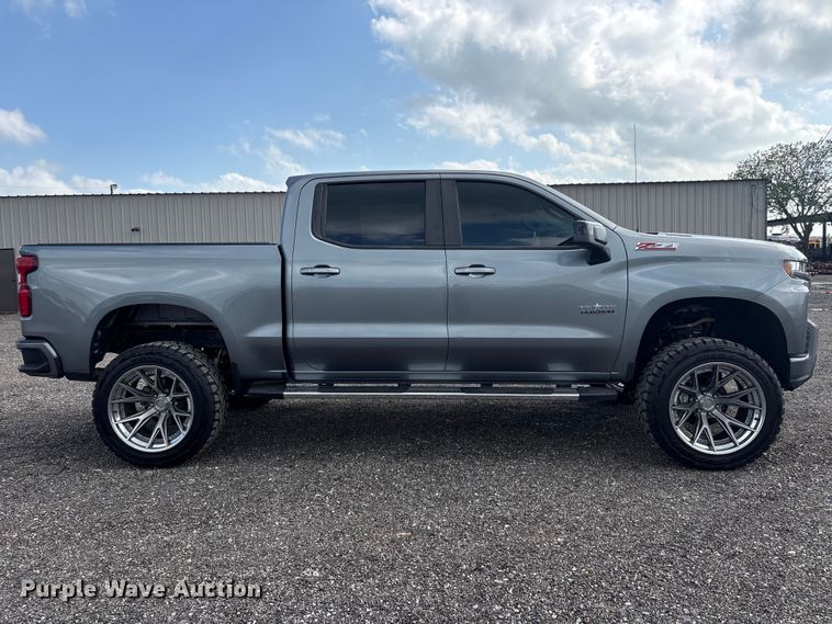 image for item EG8992 2020 Chevrolet Silverado Z71 Texas Edition Crew Cab pickup truck