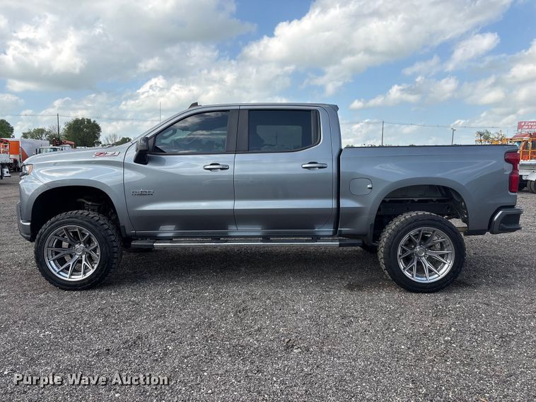 image for item EG8992 2020 Chevrolet Silverado Z71 Texas Edition Crew Cab pickup truck