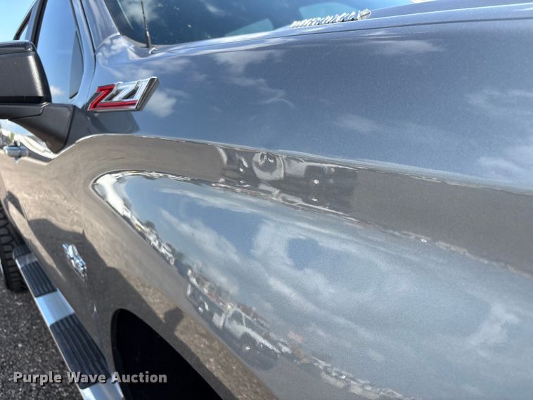 image for item EG8992 2020 Chevrolet Silverado Z71 Texas Edition Crew Cab pickup truck