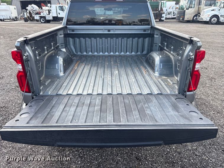 image for item EG8992 2020 Chevrolet Silverado Z71 Texas Edition Crew Cab pickup truck