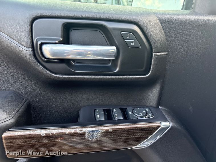 image for item EG8992 2020 Chevrolet Silverado Z71 Texas Edition Crew Cab pickup truck