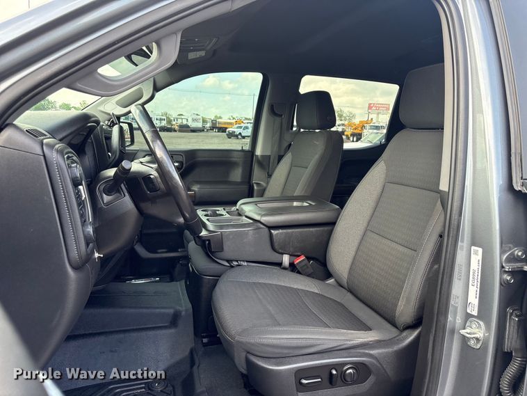 image for item EG8992 2020 Chevrolet Silverado Z71 Texas Edition Crew Cab pickup truck