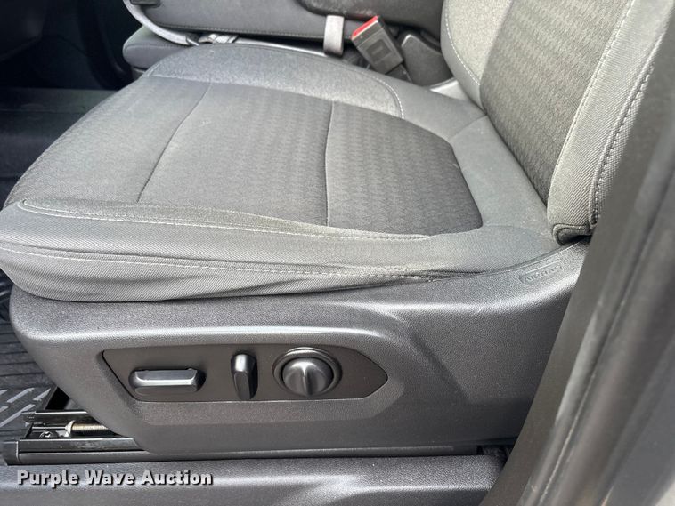 image for item EG8992 2020 Chevrolet Silverado Z71 Texas Edition Crew Cab pickup truck