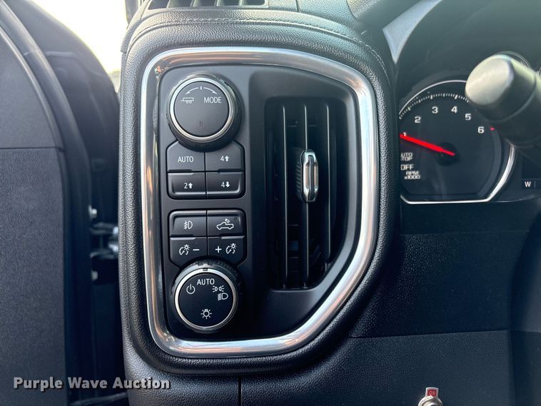 image for item EG8992 2020 Chevrolet Silverado Z71 Texas Edition Crew Cab pickup truck