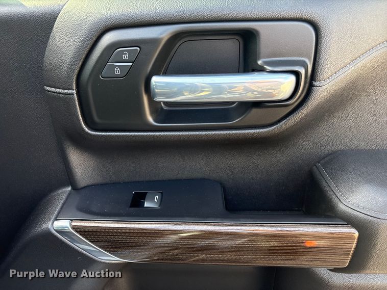 image for item EG8992 2020 Chevrolet Silverado Z71 Texas Edition Crew Cab pickup truck