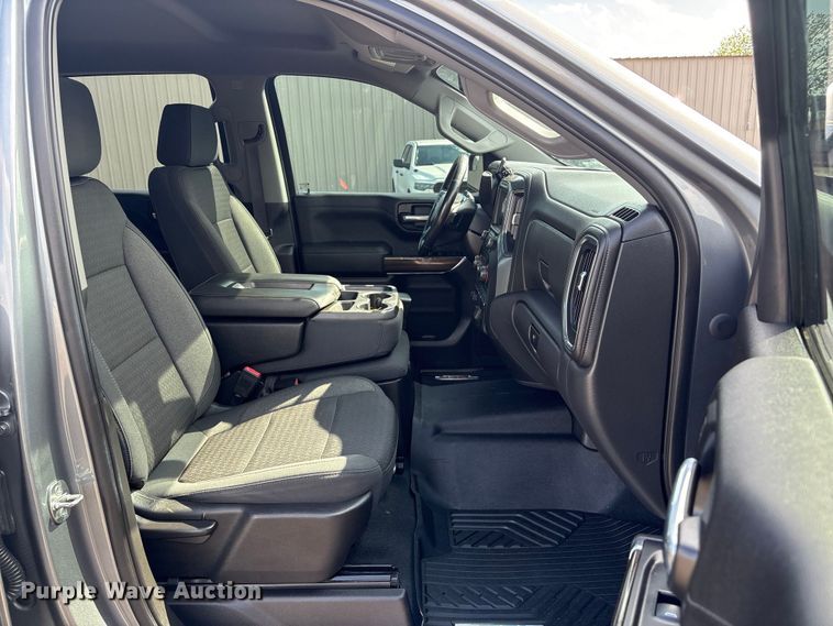 image for item EG8992 2020 Chevrolet Silverado Z71 Texas Edition Crew Cab pickup truck