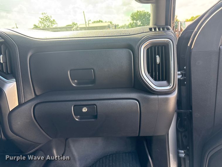 image for item EG8992 2020 Chevrolet Silverado Z71 Texas Edition Crew Cab pickup truck