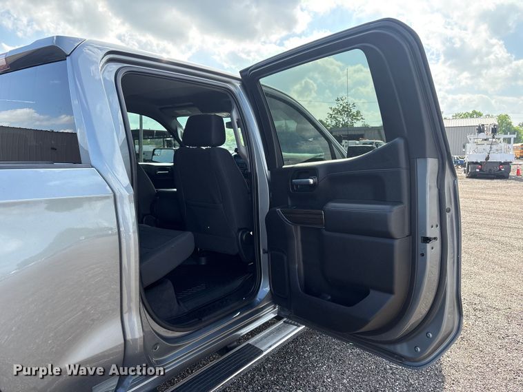 image for item EG8992 2020 Chevrolet Silverado Z71 Texas Edition Crew Cab pickup truck