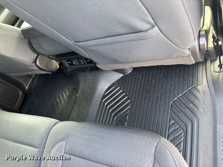 image for item EG8992 2020 Chevrolet Silverado Z71 Texas Edition Crew Cab pickup truck