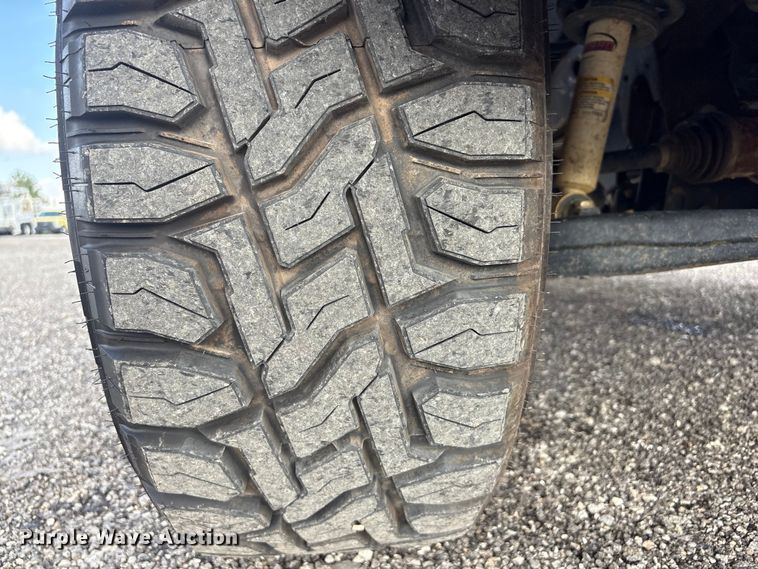 image for item EG8992 2020 Chevrolet Silverado Z71 Texas Edition Crew Cab pickup truck