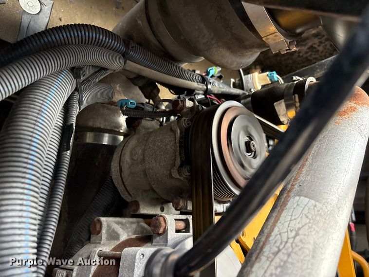 image for item EG8993 2006 Fleetwood American Tradition RV