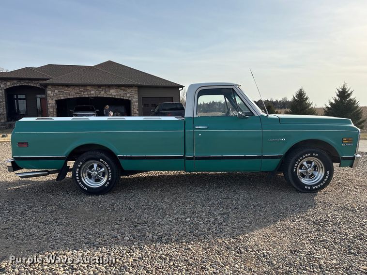 image for item EI5776 1972 Chevrolet C10 pickup truck
