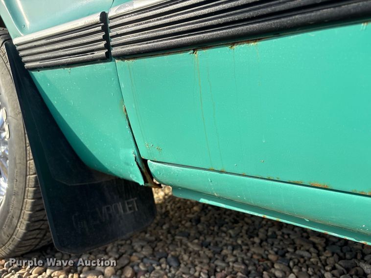 image for item EI5776 1972 Chevrolet C10 pickup truck