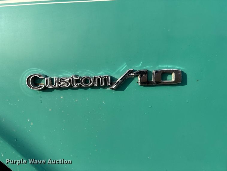 image for item EI5776 1972 Chevrolet C10 pickup truck