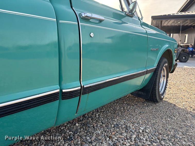 image for item EI5776 1972 Chevrolet C10 pickup truck