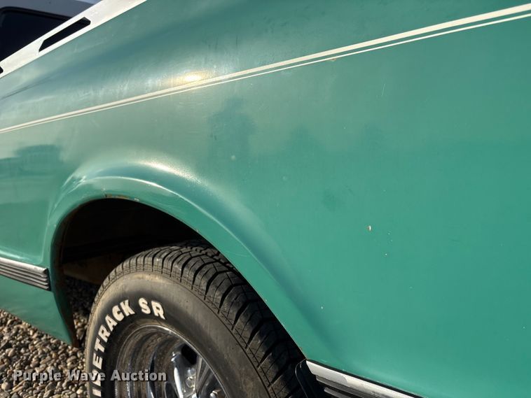 image for item EI5776 1972 Chevrolet C10 pickup truck