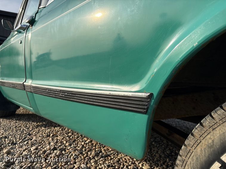 image for item EI5776 1972 Chevrolet C10 pickup truck