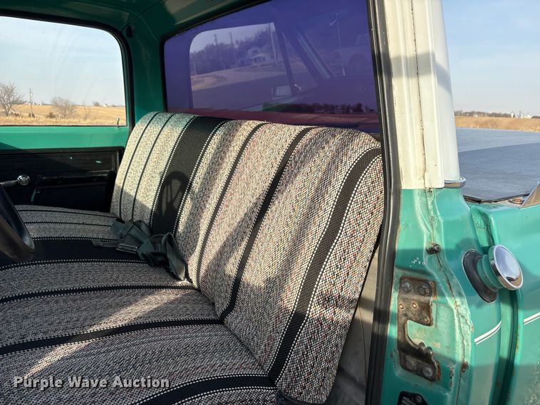 image for item EI5776 1972 Chevrolet C10 pickup truck