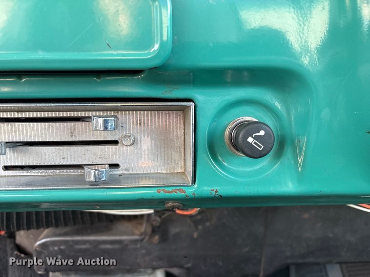 image for item EI5776 1972 Chevrolet C10 pickup truck