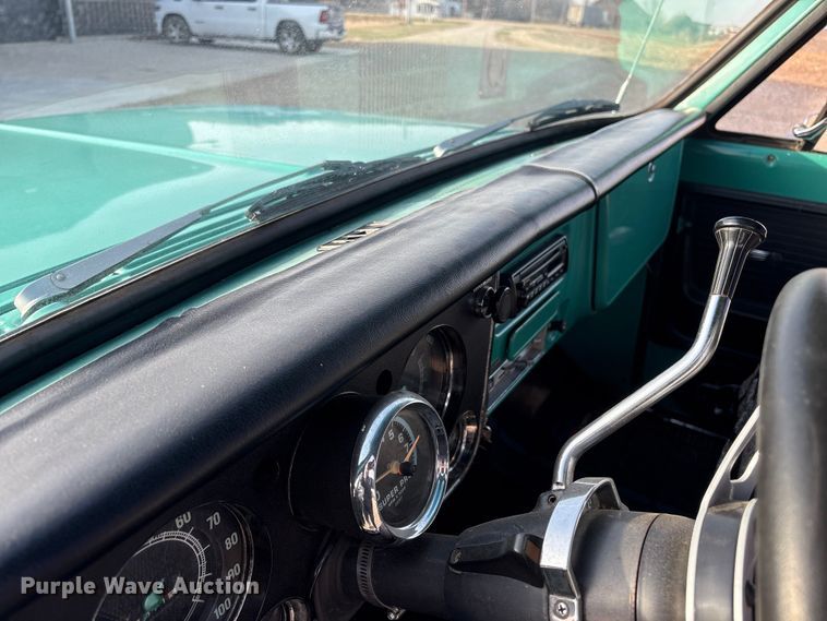 image for item EI5776 1972 Chevrolet C10 pickup truck