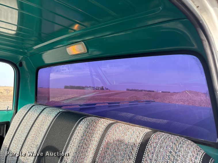 image for item EI5776 1972 Chevrolet C10 pickup truck