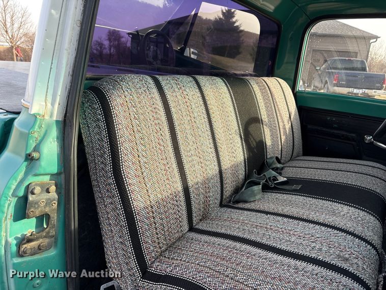 image for item EI5776 1972 Chevrolet C10 pickup truck