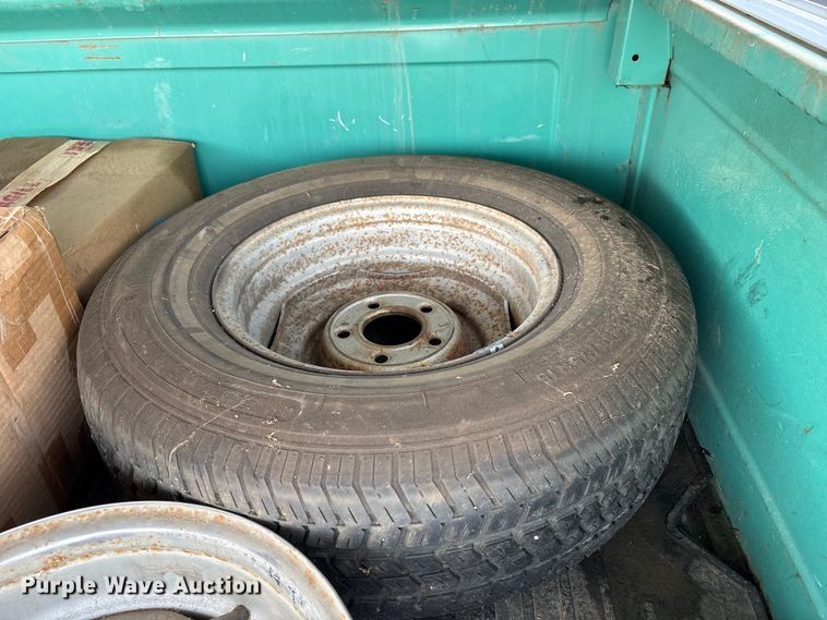 image for item EI5776 1972 Chevrolet C10 pickup truck