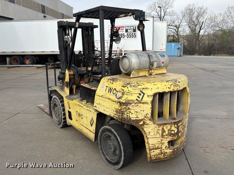 image for item EI5783 1987 Hyster H80XL forklift