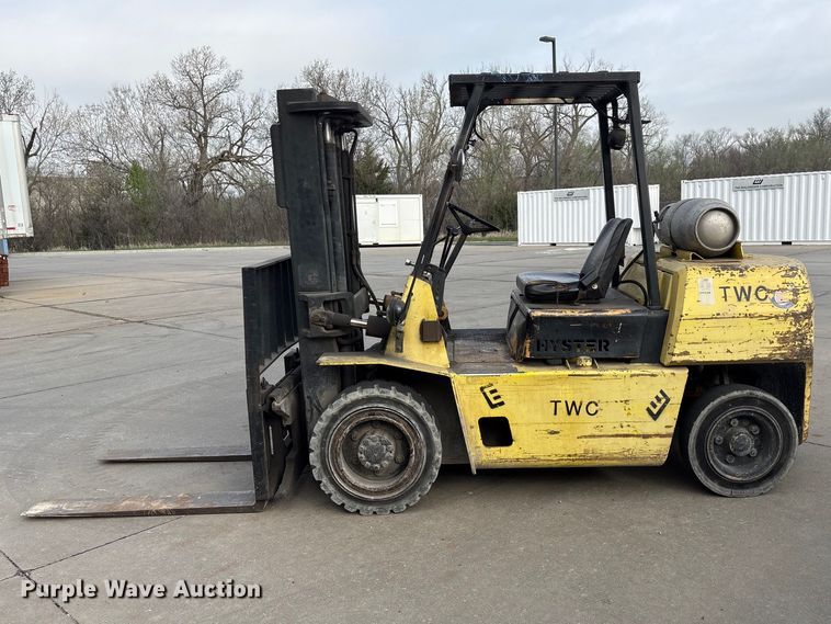 image for item EI5783 1987 Hyster H80XL forklift
