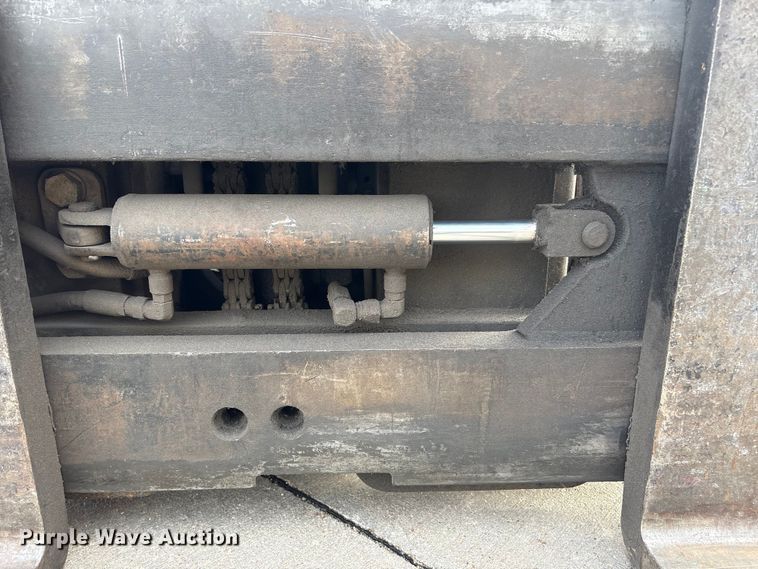 image for item EI5783 1987 Hyster H80XL forklift