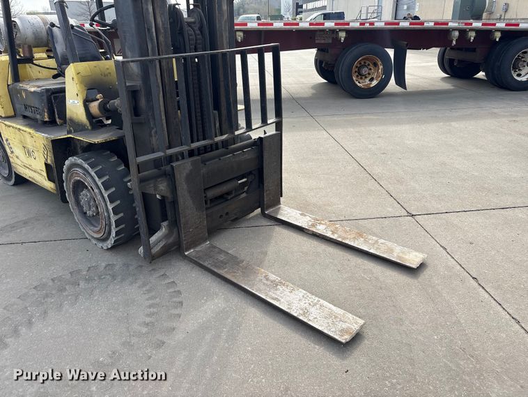 image for item EI5783 1987 Hyster H80XL forklift