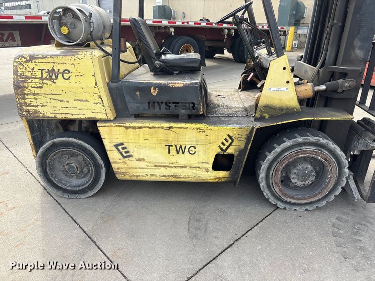 image for item EI5783 1987 Hyster H80XL forklift