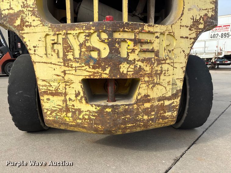 image for item EI5783 1987 Hyster H80XL forklift